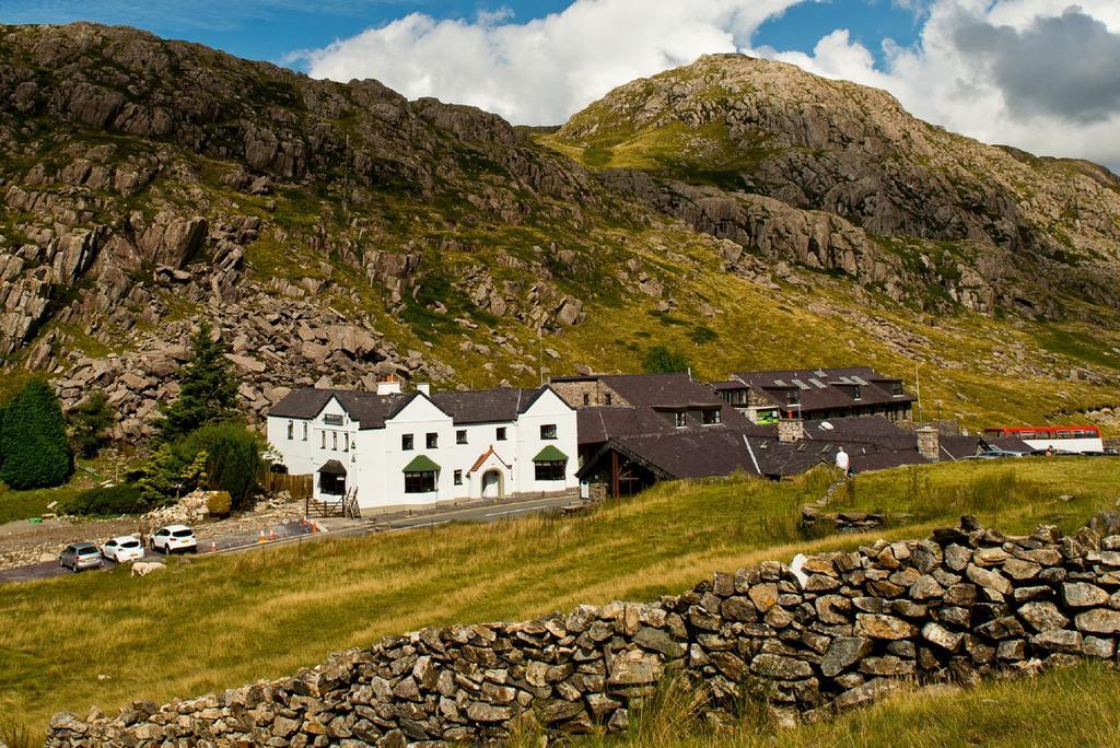 Yha Snowdon Pen-Y-Pass Hostel Llanberis Exterior photo